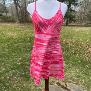 TEHAMA DRESS BARBIE CORE FITNESS ACTIVE MINI PINK WHITE STRETCH RACER BACK Sz M